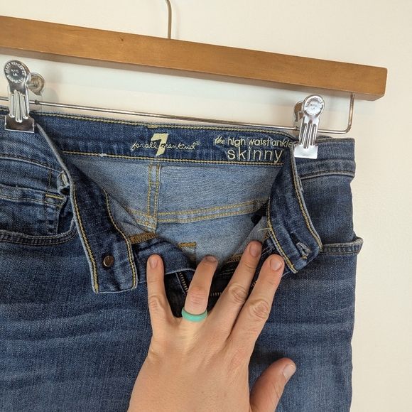 7 For All Mankind The High Waist Skinny Raw Ankle Jeans, Sz 27 - Picture 6 of 6